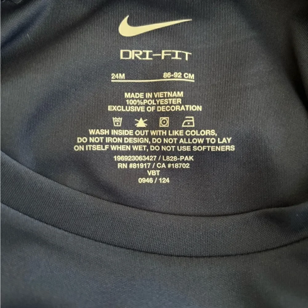 Nike girls 2 pc set with graphic shirt very beautiful colors - Picture 4 of 4